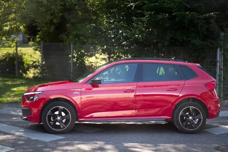 Rouge Utilisé 2021 Skoda Kamiq Monte Carlo SUV | 20 950 € (Super prix) - Image 1/4
