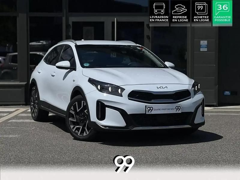 Blanc Nouvelle 2024 Kia XCeed Active SUV | 26 990 € (Prix juste) - Image 1/4