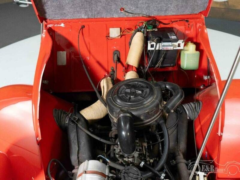 Image 3/4