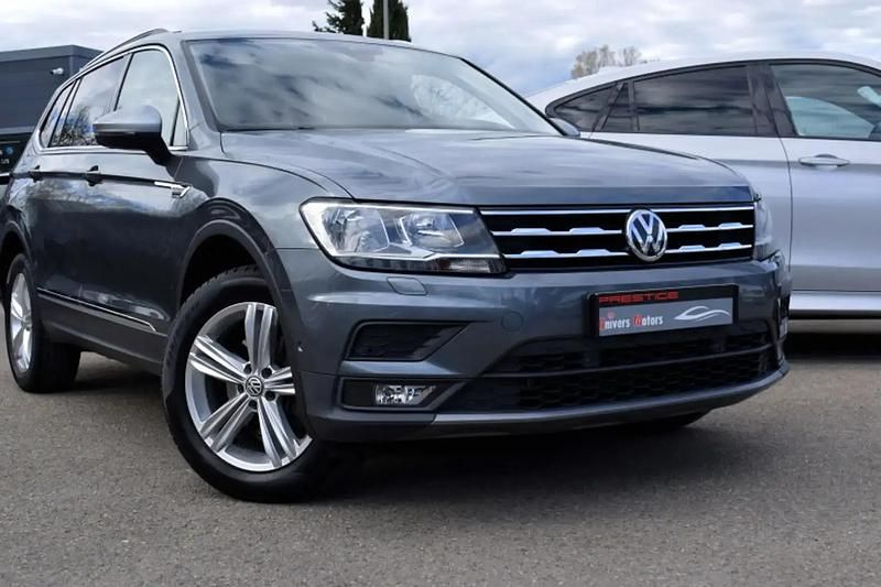 Gris Utilisé 2018 VW Tiguan Allspace Business SUV | 24 900 € (Prix assez cher) - Image 1/4