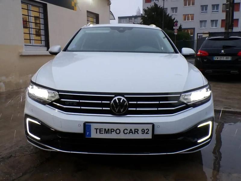 Occasion VW Passat GTE 156 ch (114 kW) 2023 Blanc Break