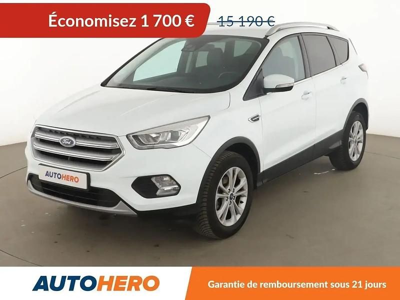 Blanc Occasion 2017 Ford Kuga Titanium SUV | 13 490 € (Prix juste) - Image 1/2