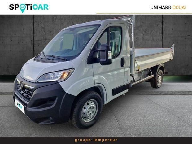 Blanc Nouvelle 2025 Opel Movano S Van | 34 990 € (Prix juste) - Image 1/4