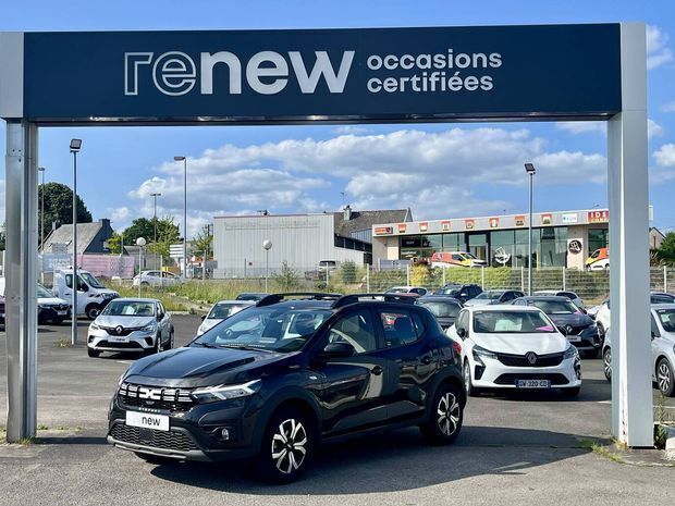 Noir Utilisé 2024 Dacia Sandero Expression Citadine | 16 490 € (Prix juste) - Image 1/4
