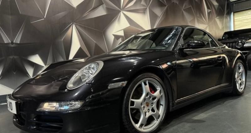 Utilisé 2005 Porsche 911 Carrera 4S Cabriolet | 64 997 € - Image 1/4
