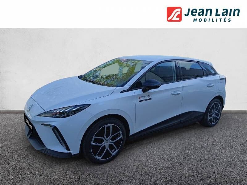 Blanc Utilisé 2025 MG MG4 EV Luxury Citadine | 28 990 € (Prix juste) - Image 1/4
