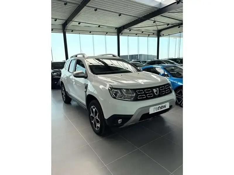 Blanc Utilisé 2021 Dacia Duster Prestige SUV | 14 495 € (Prix juste) - Image 1/1
