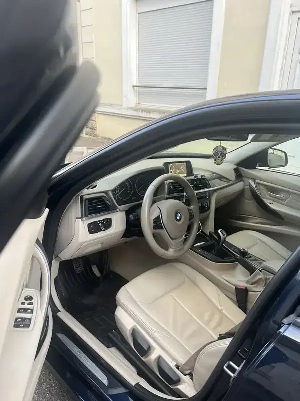 Utilisé 2013 BMW 318 Berline | 10 000 € - Image 1/4