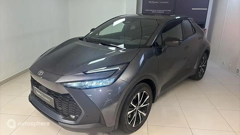 Gris Utilisé 2025 Toyota C-HR Design SUV | 34 990 € - Image 1/4