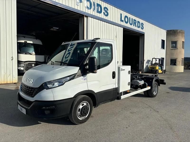 Occasion Iveco Daily 156 ch (114 kW) 2021 Blanc Van