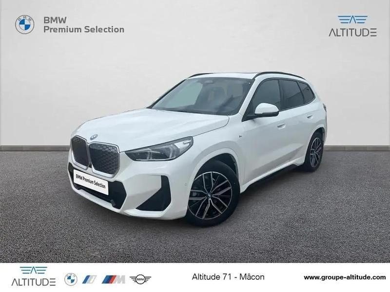 Blanc Utilisé 2025 BMW iX1 M Sport SUV | 47 900 € (Prix cher) - Image 1/4