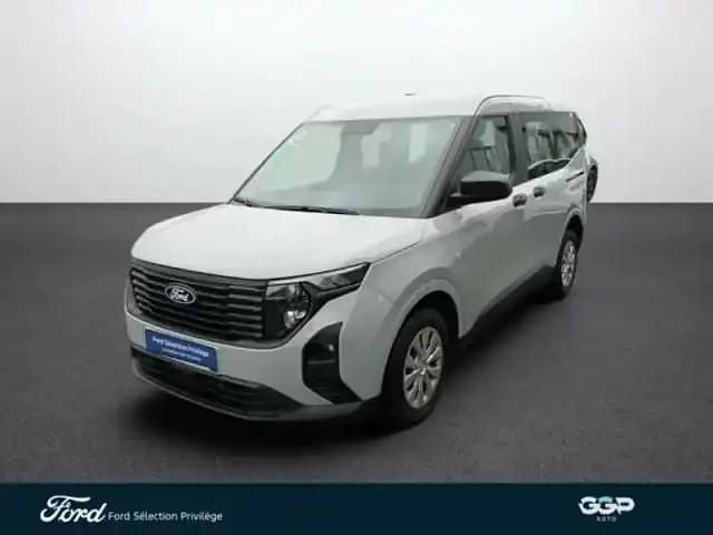 Gris cactus Occasion 2024 Ford Tourneo Courier Trend Monospace | 23 299 € (Prix juste) - Image 1/4