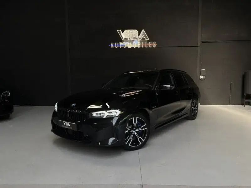 Noir Utilisé 2022 BMW 330e M Sport Break | 39 990 € (Prix assez cher) - Image 1/4