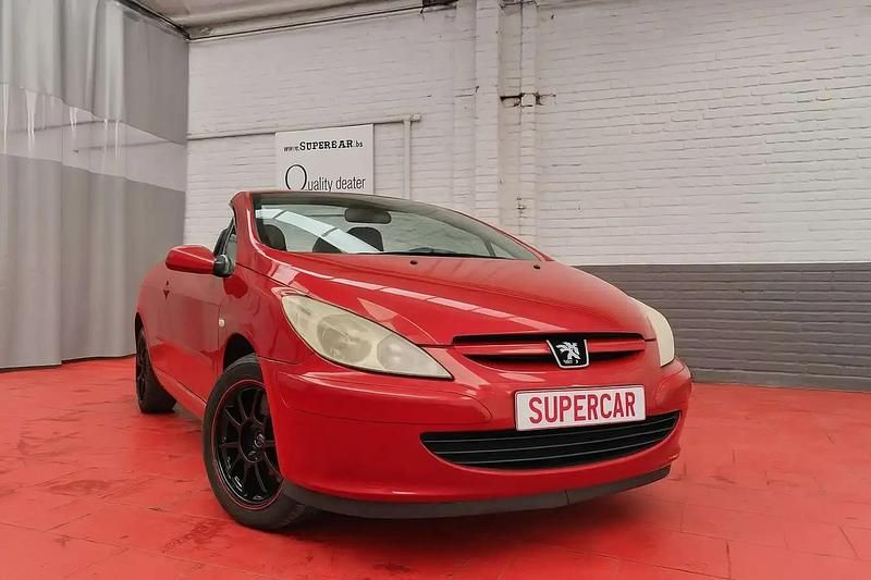 Rouge Utilisé 2005 Peugeot 307 CC Sport Cabriolet | 2 990 € - Image 1/4