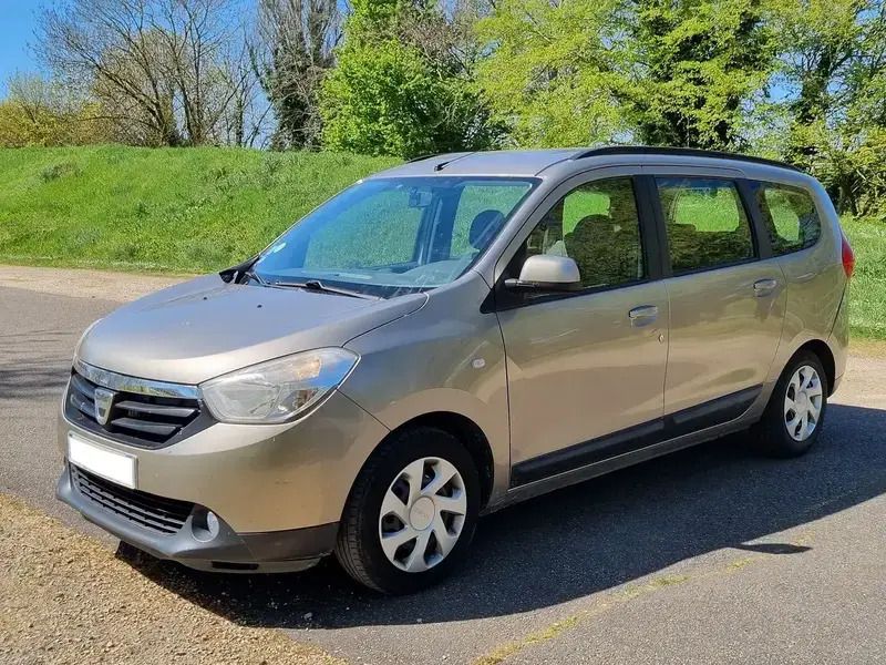 Utilisé 2012 Dacia Lodgy Lauréate Monospace | 7 390 € (Prix cher) - Image 1/4