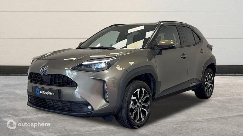 Brun Utilisé 2024 Toyota Yaris Cross Design SUV | 24 999 € (Prix juste) - Image 1/4
