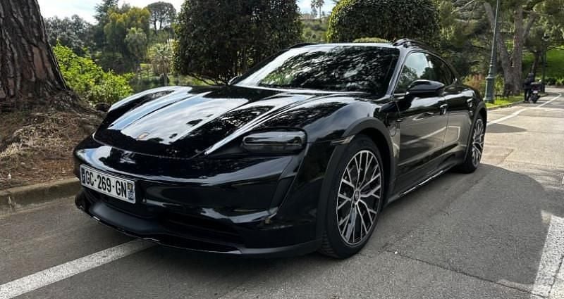 Noir Utilisé 2021 Porsche Taycan Cross Turismo Berline | 76 900 € (Super prix) - Image 1/4