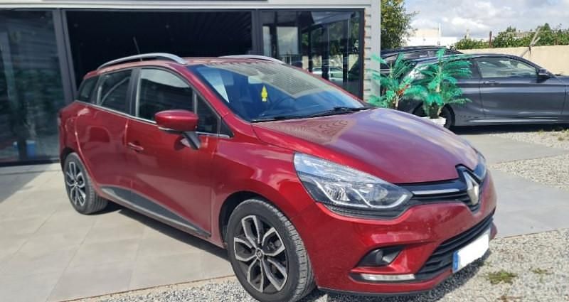 Utilisé 2019 Renault Clio GrandTour Intens Break | 9 990 € (Bon prix) - Image 1/4