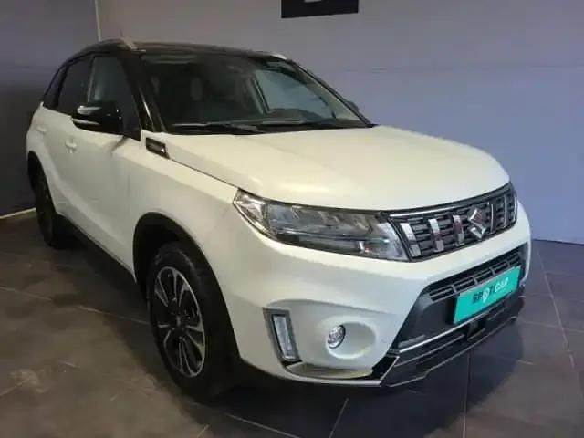 Blanc Utilisé 2024 Suzuki Vitara Style SUV | 22 680 € (Prix juste) - Image 1/4