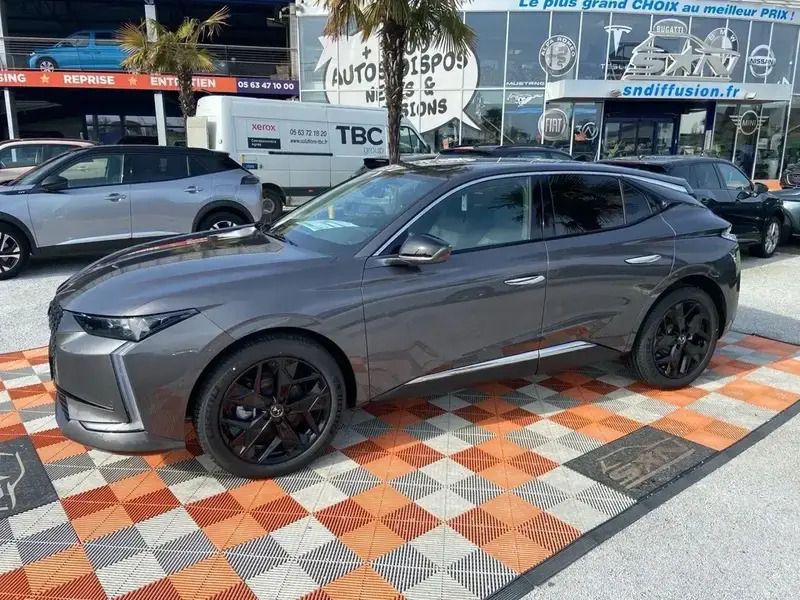 Gris Nouvelle 2025 DS Automobiles DS4 Berline | 31 880 € (Prix juste) - Image 1/4