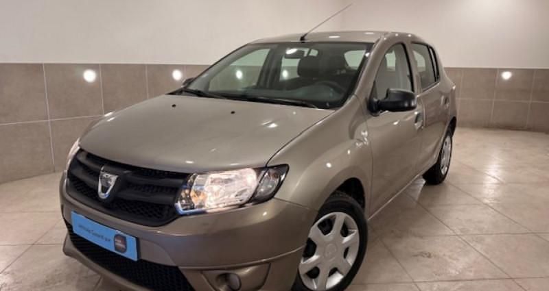 Utilisé 2015 Dacia Sandero Ambiance Citadine | 7 990 € (Super prix) - Image 1/4