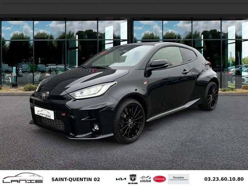 Noir Utilisé 2023 Toyota Yaris Premium Citadine | 48 890 € - Image 1/4