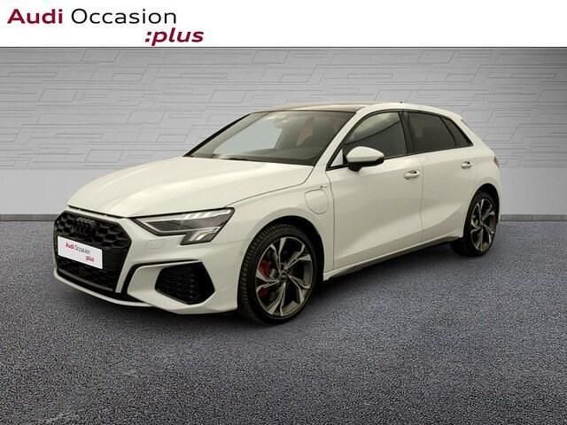 Blanc glacier métallisé Utilisé 2024 Audi A3 Sportback e-tron Competition Berline | 39 990 € (Prix assez cher) - Image 1/4