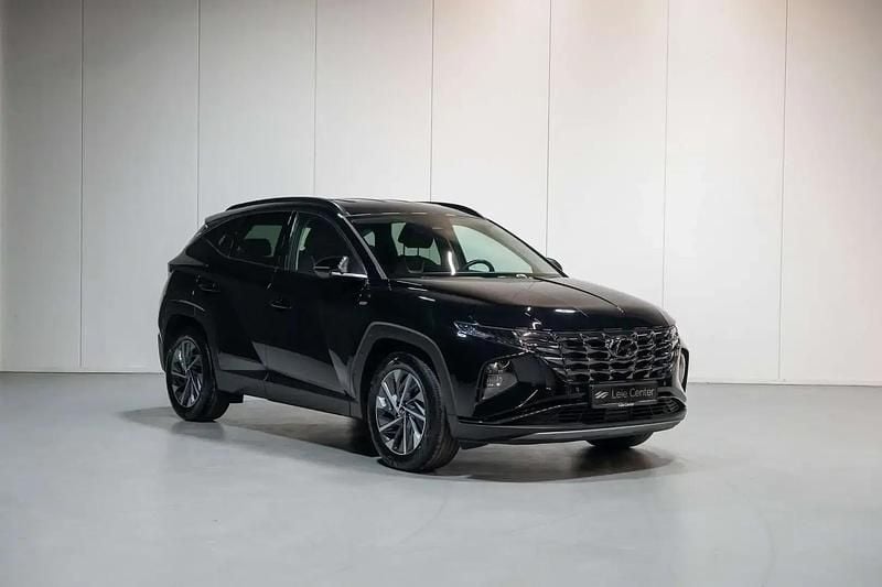 Gris Utilisé 2022 Hyundai Tucson SUV | 23 950 € (Prix juste) - Image 1/4