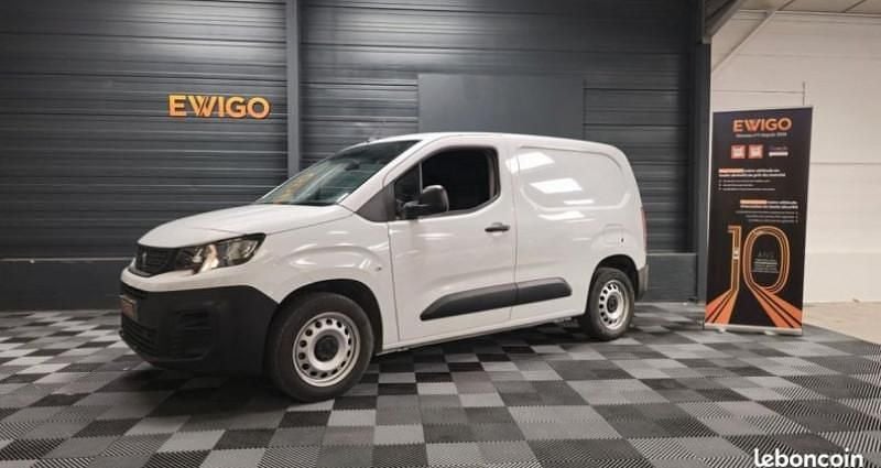 Utilisé 2023 Peugeot Partner Monospace | 20 490 € (Prix juste) - Image 1/4