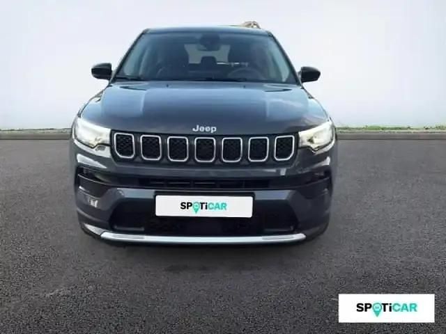 Graphite gray métallisé Occasion 2025 Jeep Compass Altitude SUV | 27 990 € (Prix juste) - Image 1/3