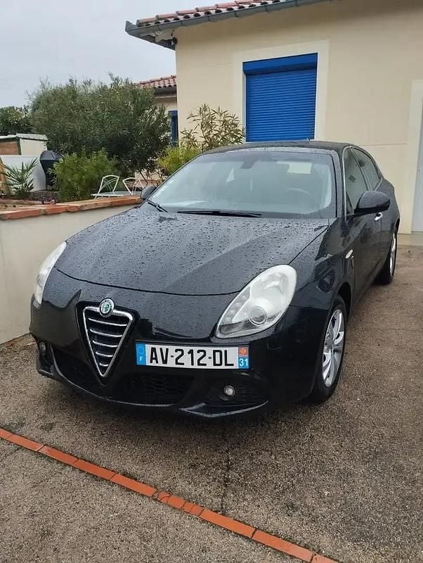 Noir Utilisé 2010 Alfa Romeo Giulietta Berline | 5 600 € - Image 1/4