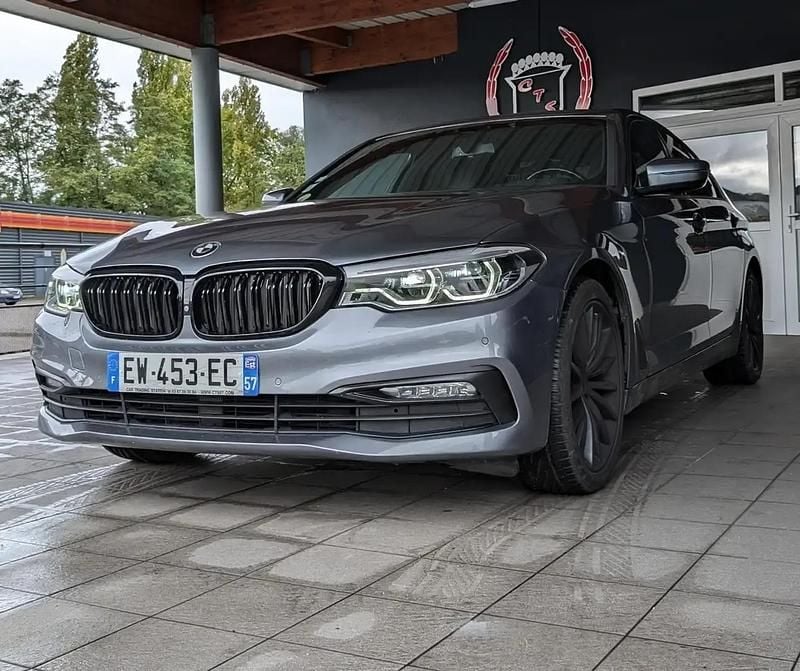 Gris Utilisé 2018 BMW 520 Luxury Line Berline | 22 900 € (Prix cher) - Image 1/4