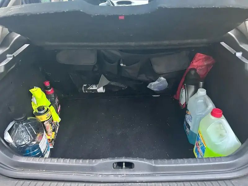Image 2/4