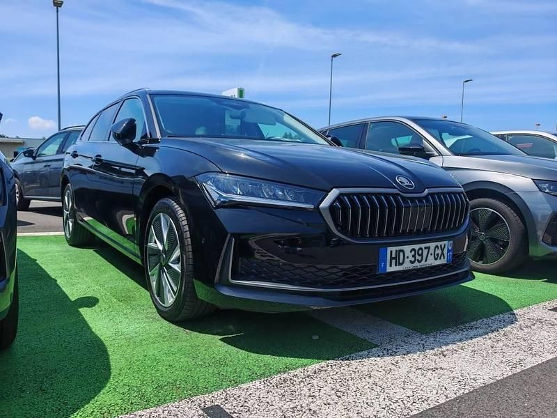Noir Nouvelle 2025 Skoda Superb Break | 45 990 € (Prix cher) - Image 1/3