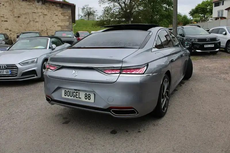 Image 2/4