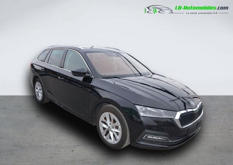 Utilisé 2023 Skoda Octavia Break | 27 800 € (Prix juste) - Image 1/4