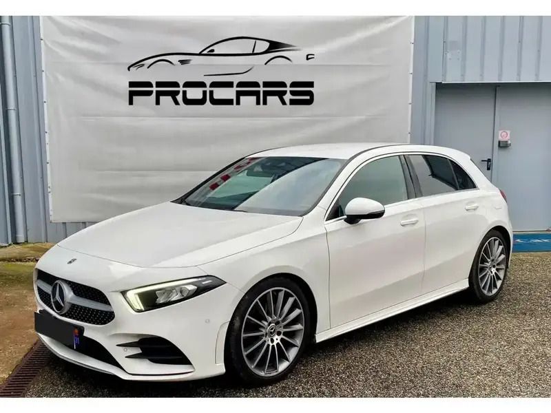 Blanc Utilisé 2021 Mercedes A220 AMG line Berline | 25 990 € (Prix juste) - Image 1/4