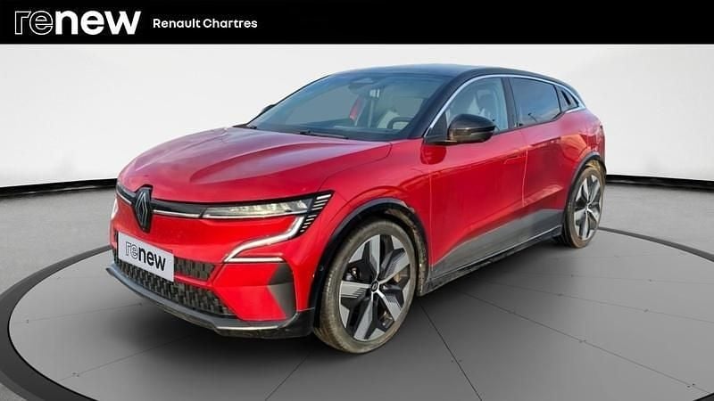 Rouge Occasion 2022 Renault Megane E-Tech Techno Berline | 22 990 € (Prix juste) - Image 1/4