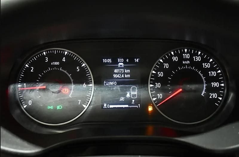 Utilisé 2022 Dacia Sandero Essentiel Berline | 11 800 € (Bon prix) - Image 1/4