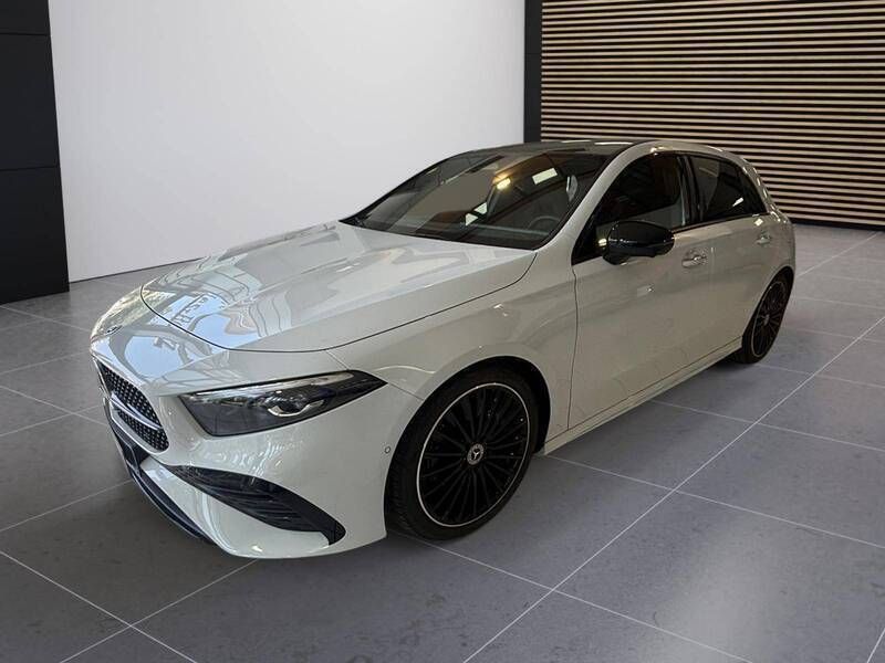 Blanc Utilisé 2023 Mercedes A180 Berline | 41 900 € - Image 1/3