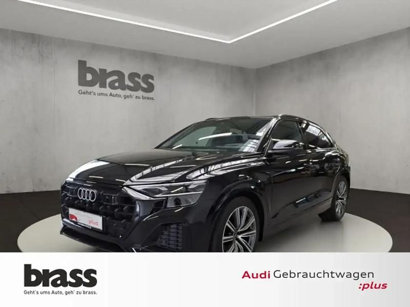 Noir Occasion 2025 Audi Q8 Sport SUV | 66 900 € - Image 1/4