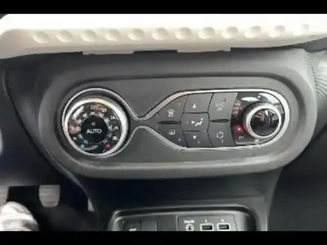 Occasion Renault Twingo Equilibre 2023 Blanc Citadine