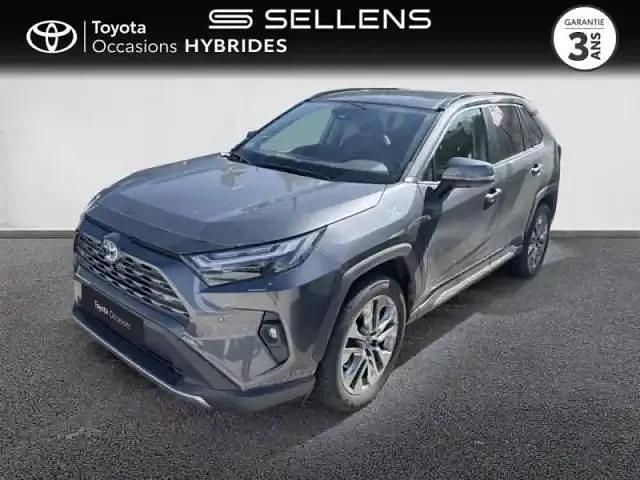 Gris Utilisé 2024 Toyota RAV4 Hybrid Lounge SUV | 42 980 € (Prix juste) - Image 1/4