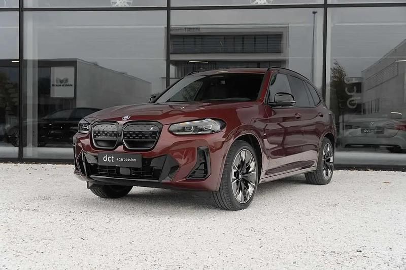 Rouge Utilisé 2023 BMW iX3 M Sport SUV | 44 900 € (Prix cher) - Image 1/4