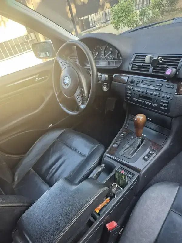 Occasion 2000 BMW 330 Break | 4 900 € - Image 1/4