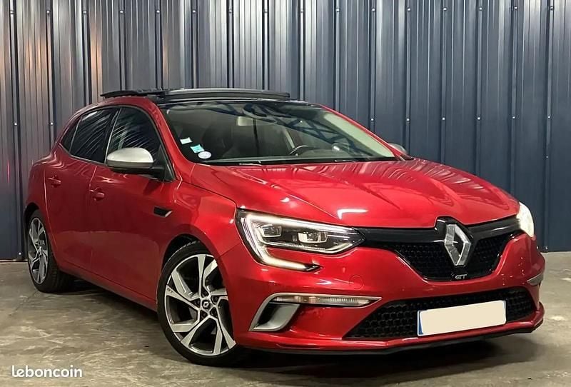 Rouge Occasion 2017 Renault Mégane IV GT Berline | 19 490 € (Prix juste) - Image 1/4