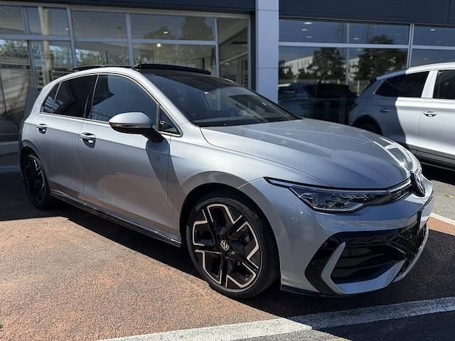 Utilisé 2025 VW Golf VIII R-line | 38 590 € (Prix cher) - Image 1/3