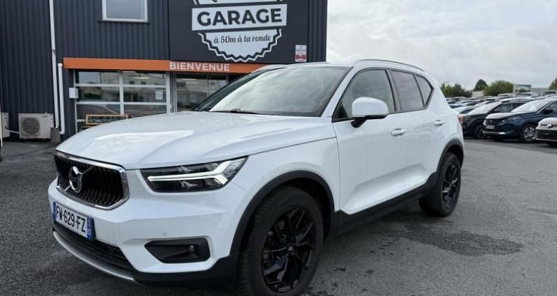 Blanc Utilisé 2020 Volvo XC40 Momentum SUV | 20 990 € (Prix juste) - Image 1/4