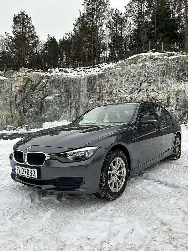 Occasion BMW 316 Luxury Line 116 ch (85 kW) 2012 Gris Berline