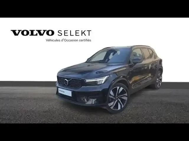 Noir onyx métallisé Occasion 2022 Volvo XC40 Plus SUV | 32 990 € - Image 1/4